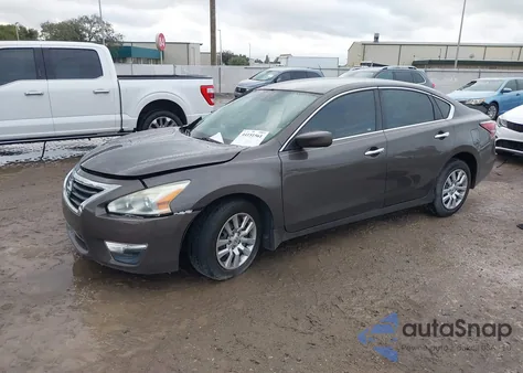 2015 Nissan Altima 2.5 S из США, поврежденный, VIN 1N4AL3AP1FC285703